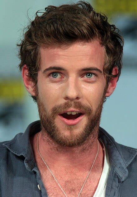 harry treadaway wikipedia.